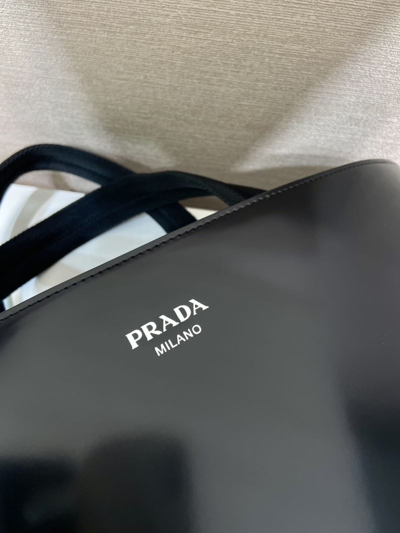 Pra*a top handle bags